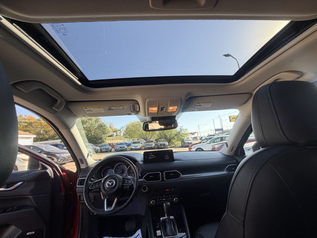 Photo 19 of this MAZDA CX-5