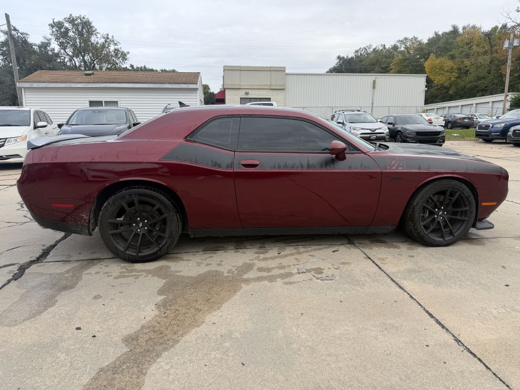 Photo 7 of this DODGE CHALLENGER