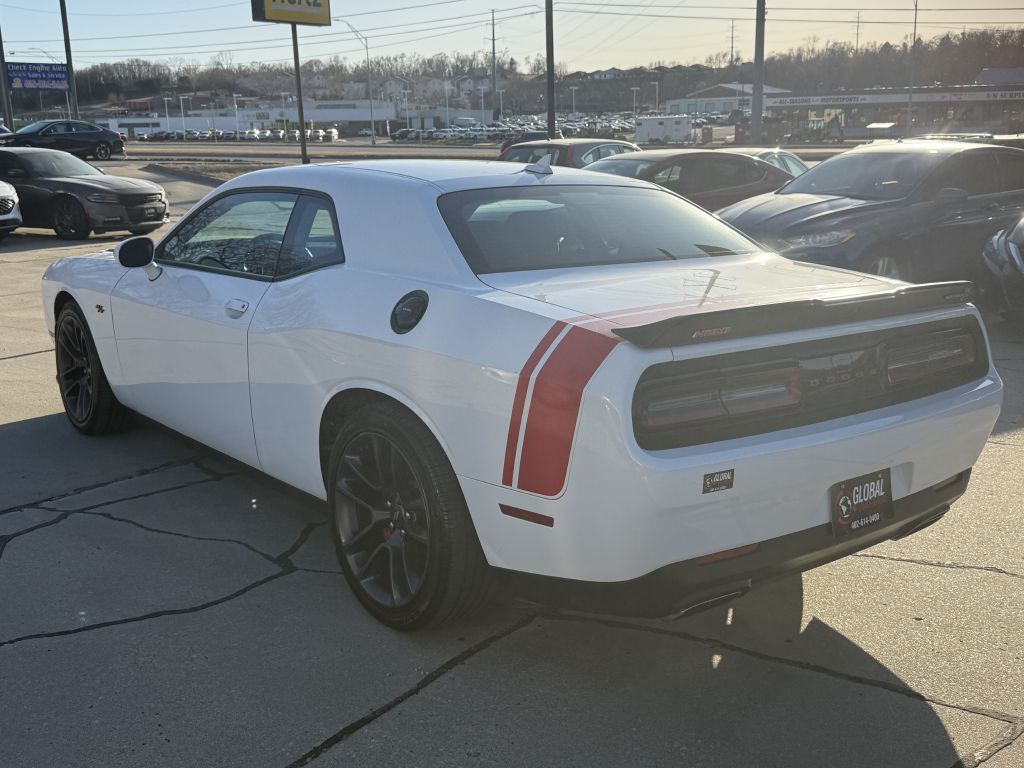 Photo 5 of this DODGE CHALLENGER