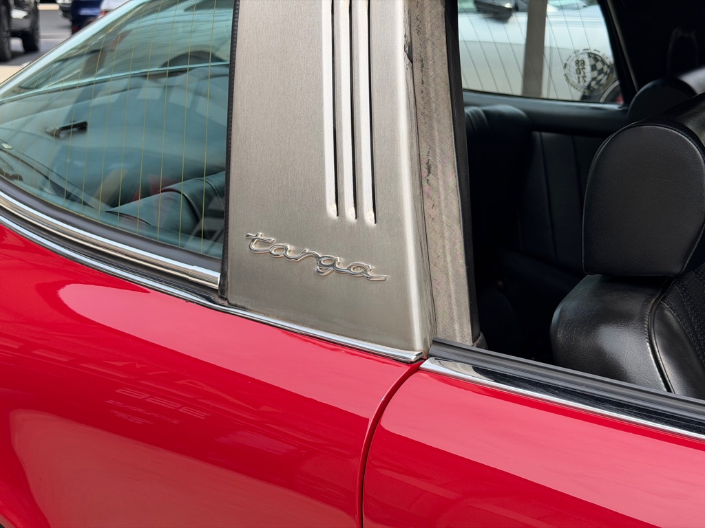 Photo 20 of this PORSCHE 911