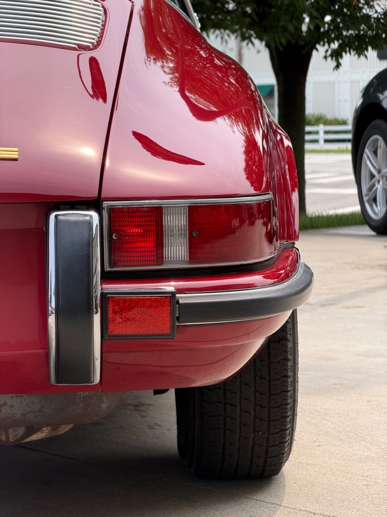 Photo 12 of this PORSCHE 911