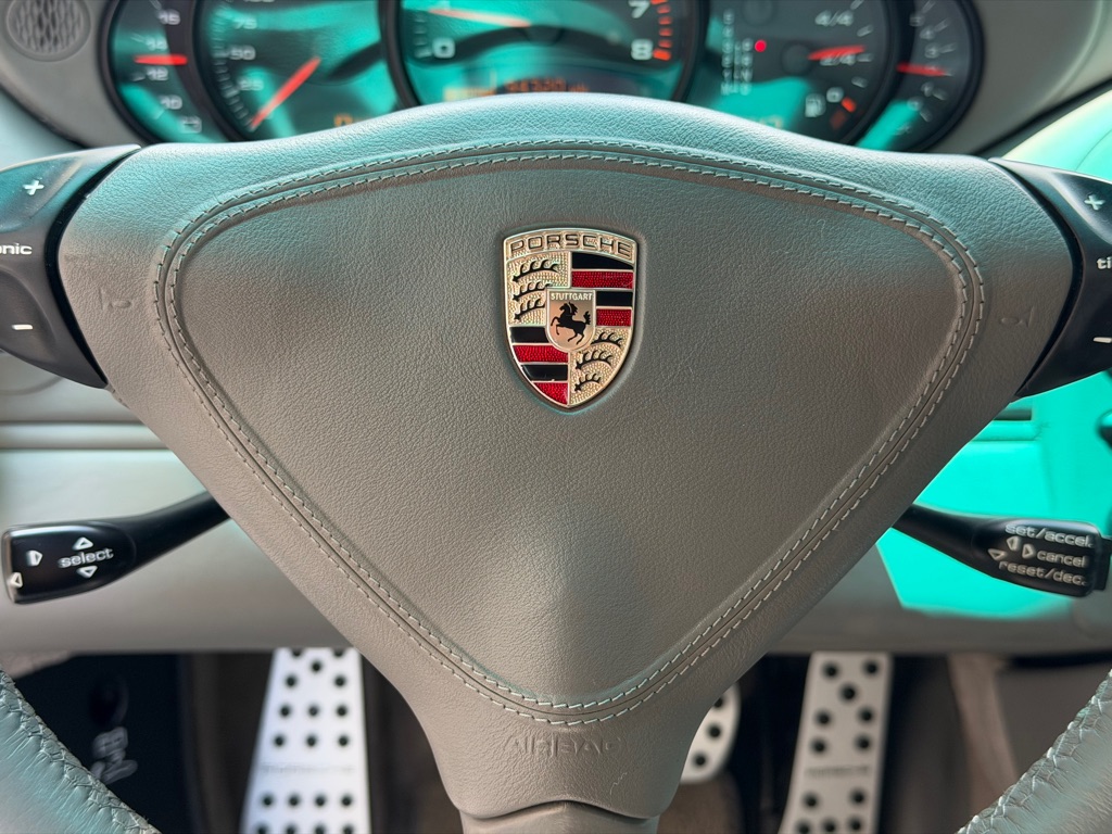 Photo 43 of this PORSCHE 911