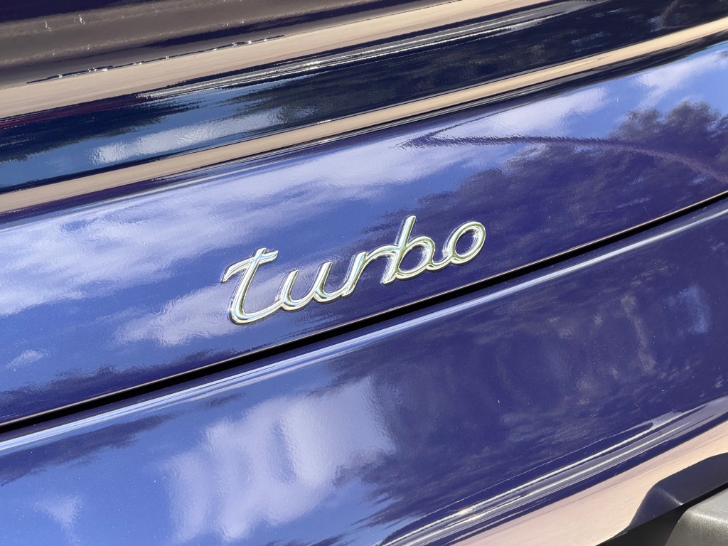 Photo 16 of this PORSCHE 911