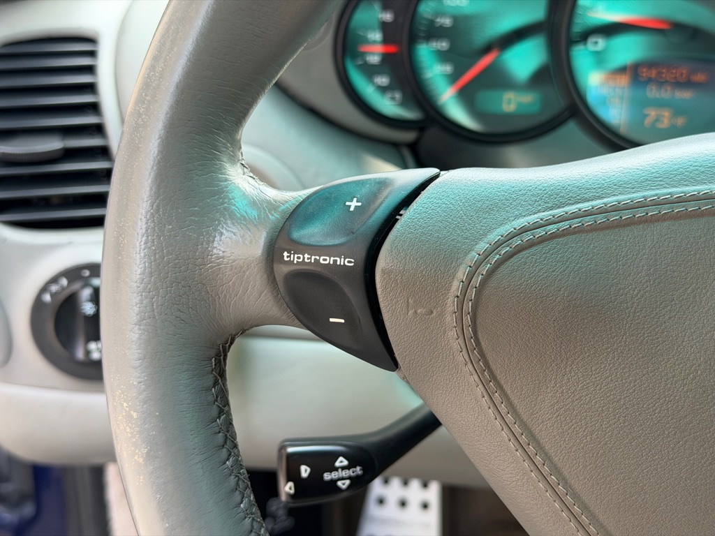 Photo 44 of this PORSCHE 911