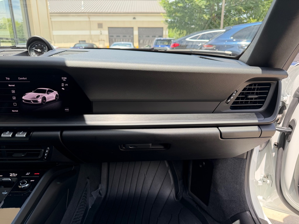 Photo 71 of this PORSCHE 911 4 GTS