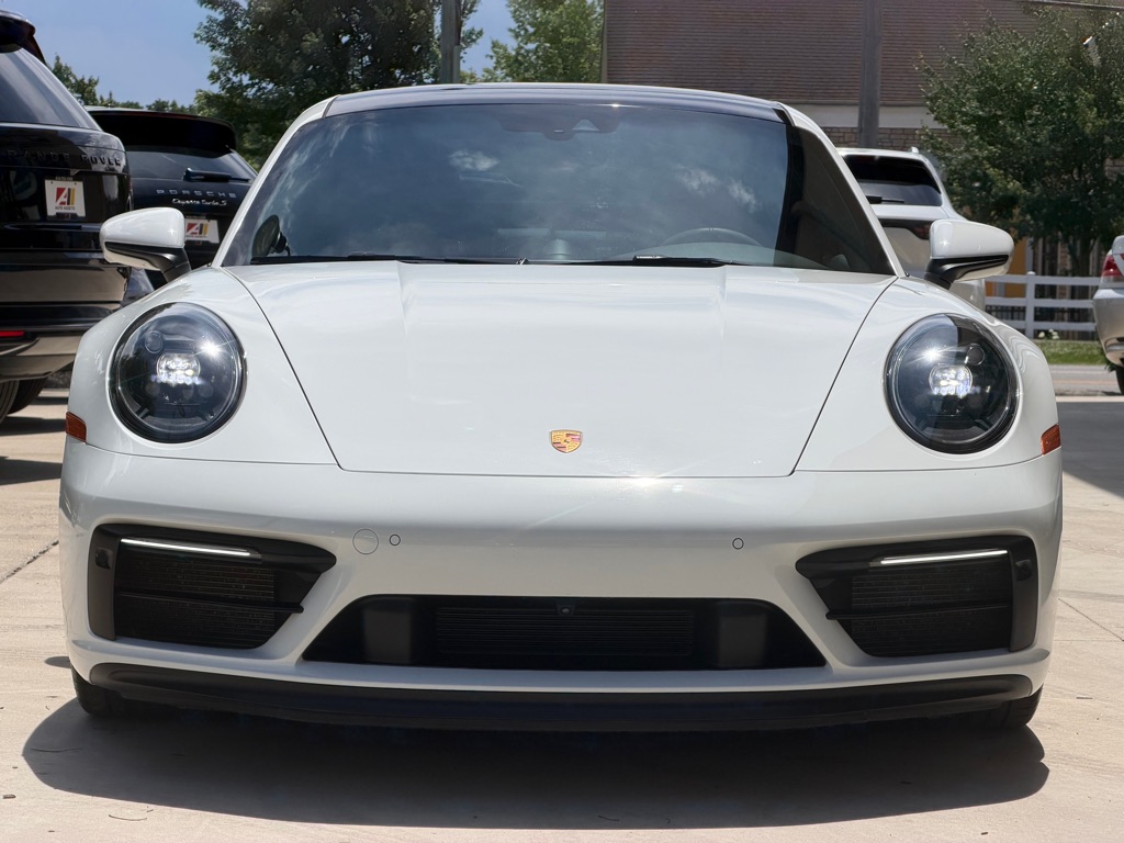 Photo 4 of this PORSCHE 911 4 GTS
