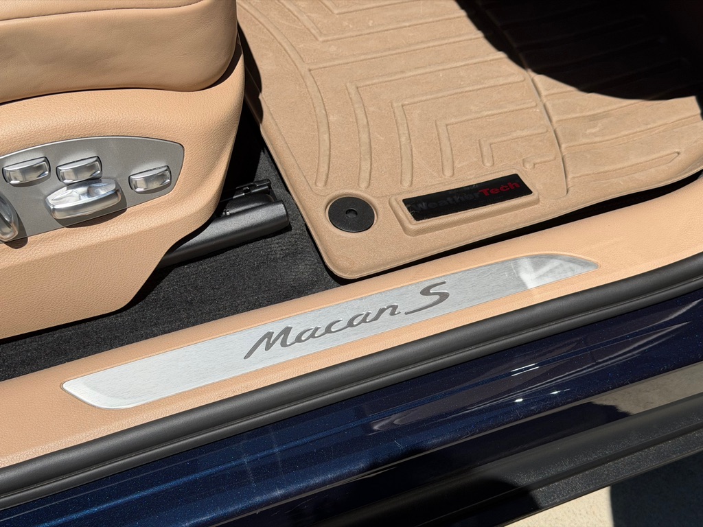 Photo 69 of this PORSCHE MACAN S