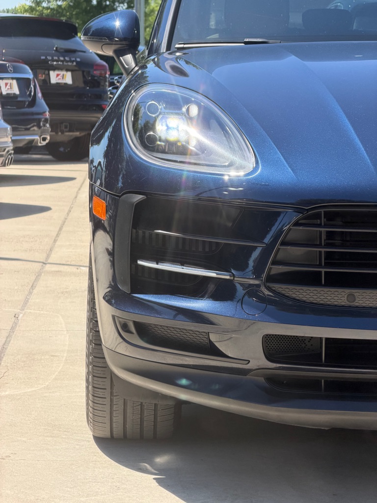Photo 12 of this PORSCHE MACAN S