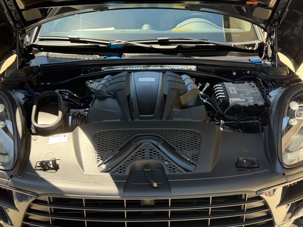 Photo 107 of this PORSCHE MACAN S