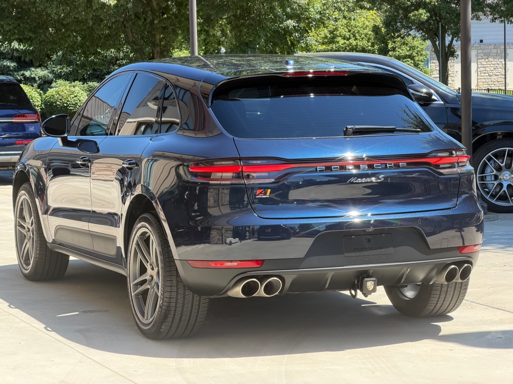 Photo 10 of this PORSCHE MACAN S