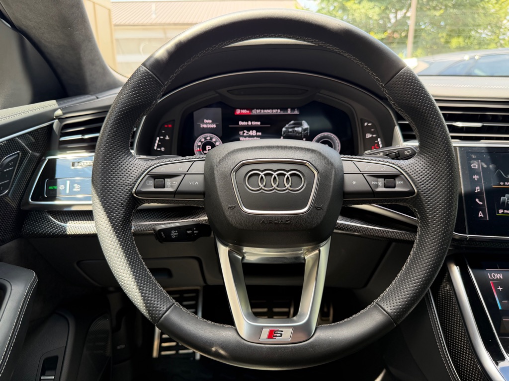 Photo 33 of this AUDI SQ8