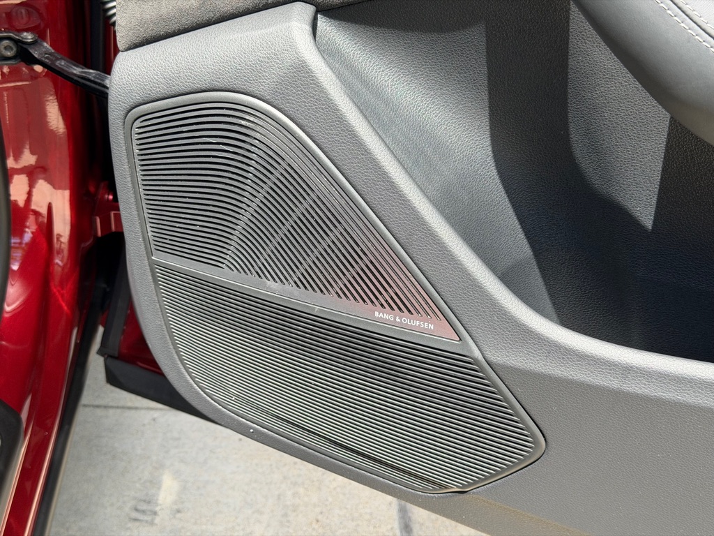 Photo 75 of this AUDI SQ8