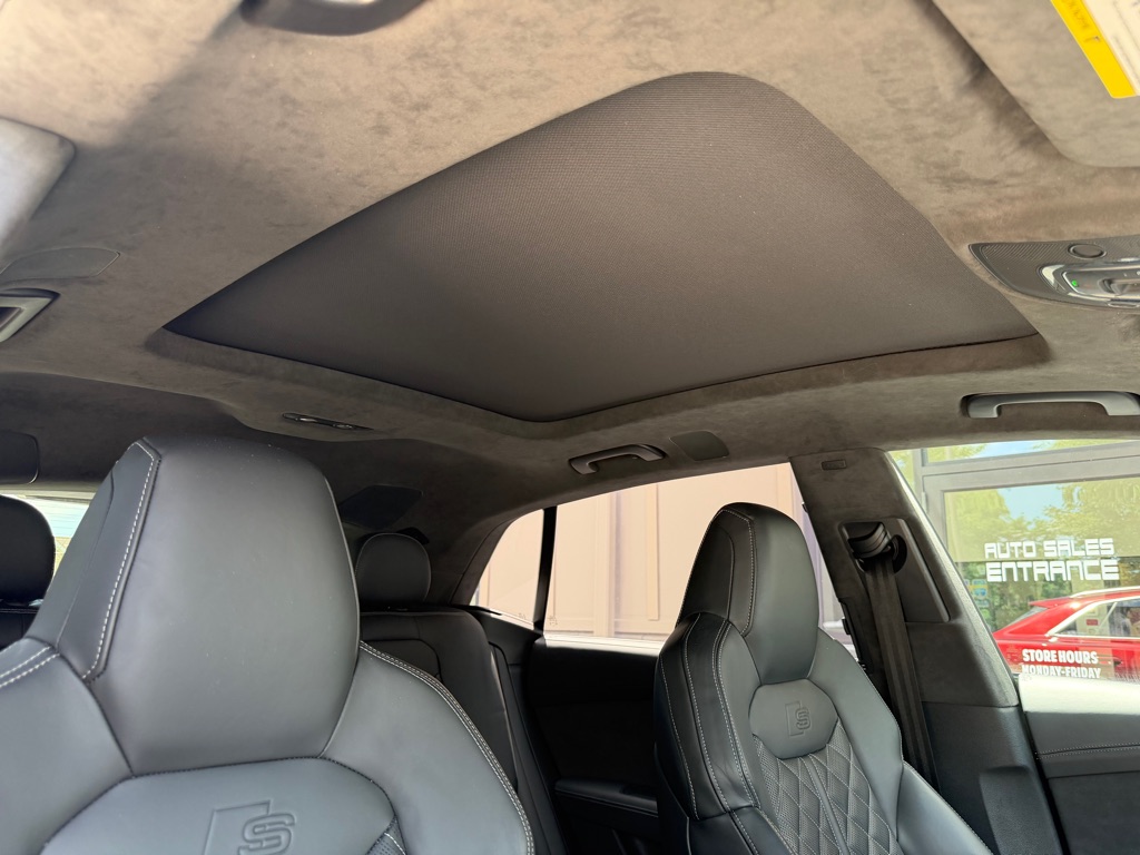 Photo 66 of this AUDI SQ8