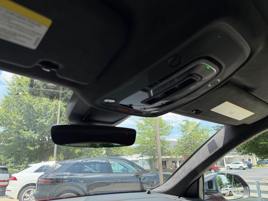 Photo 48 of this AUDI SQ8