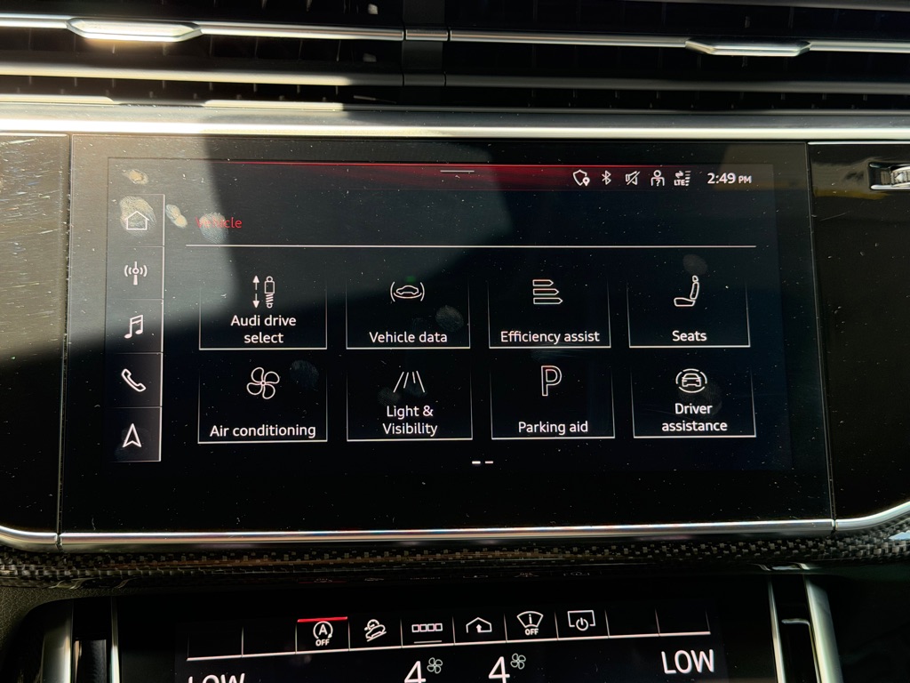 Photo 42 of this AUDI SQ8