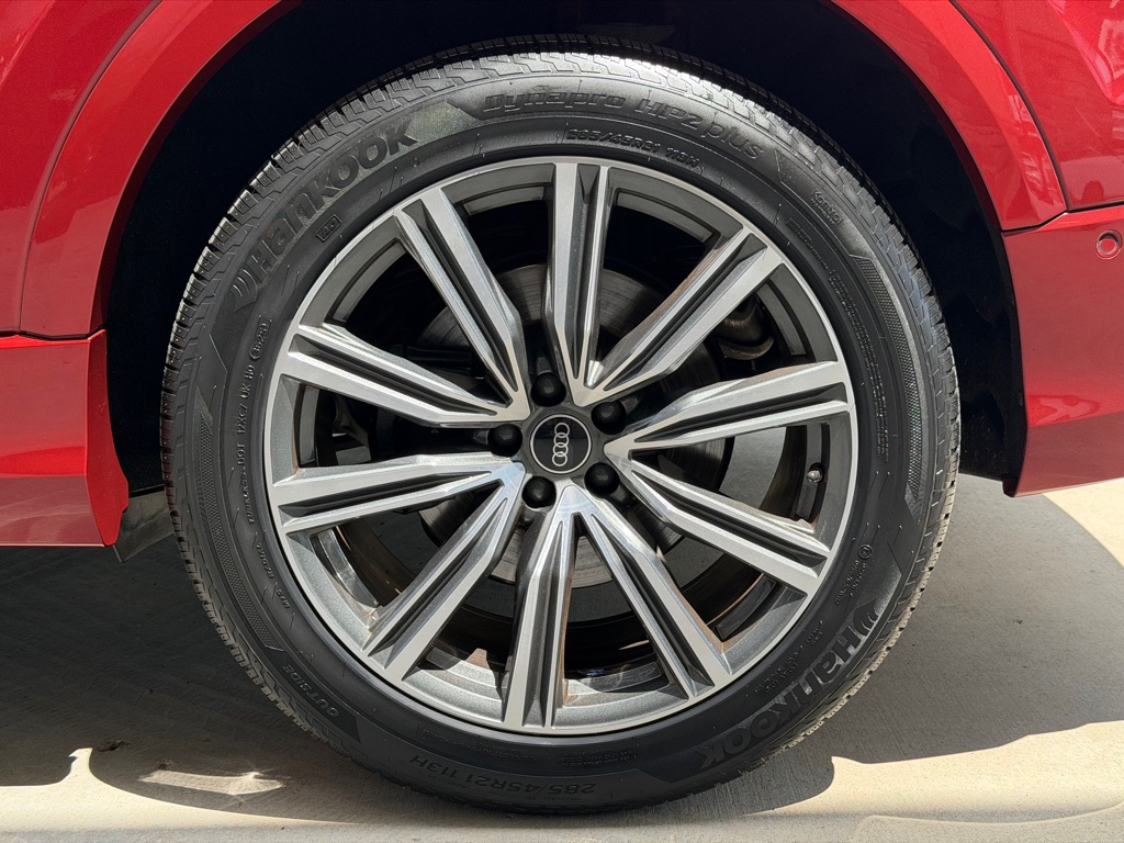 Photo 16 of this AUDI SQ8