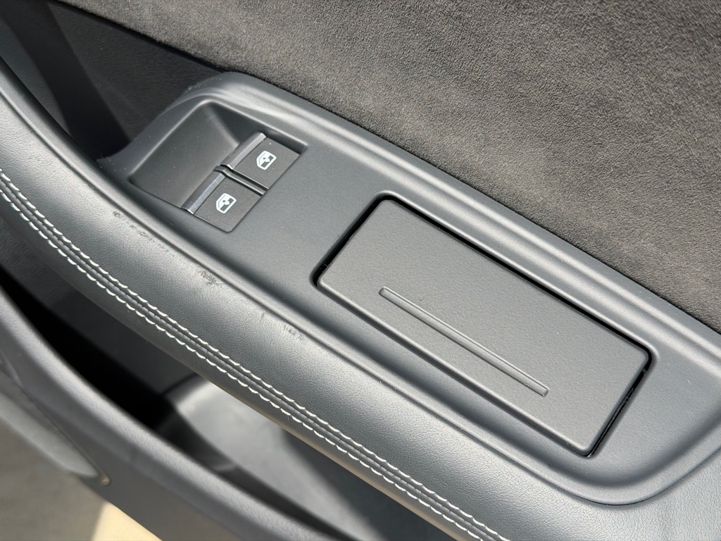 Photo 74 of this AUDI SQ8