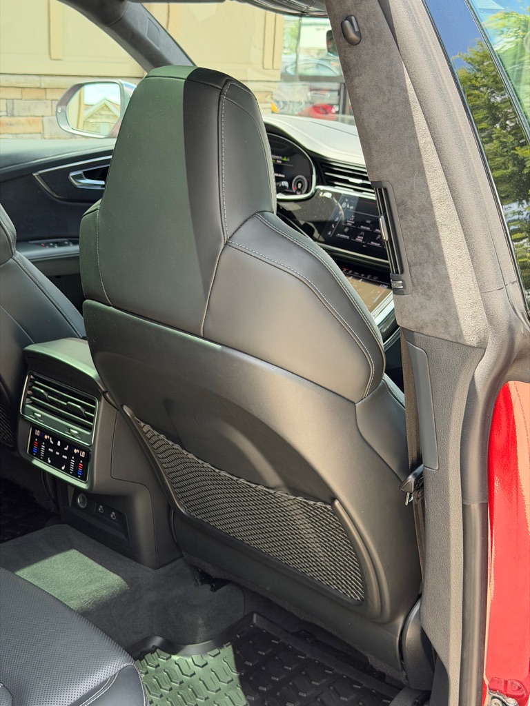 Photo 77 of this AUDI SQ8