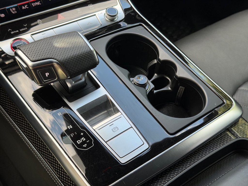 Photo 45 of this AUDI SQ8