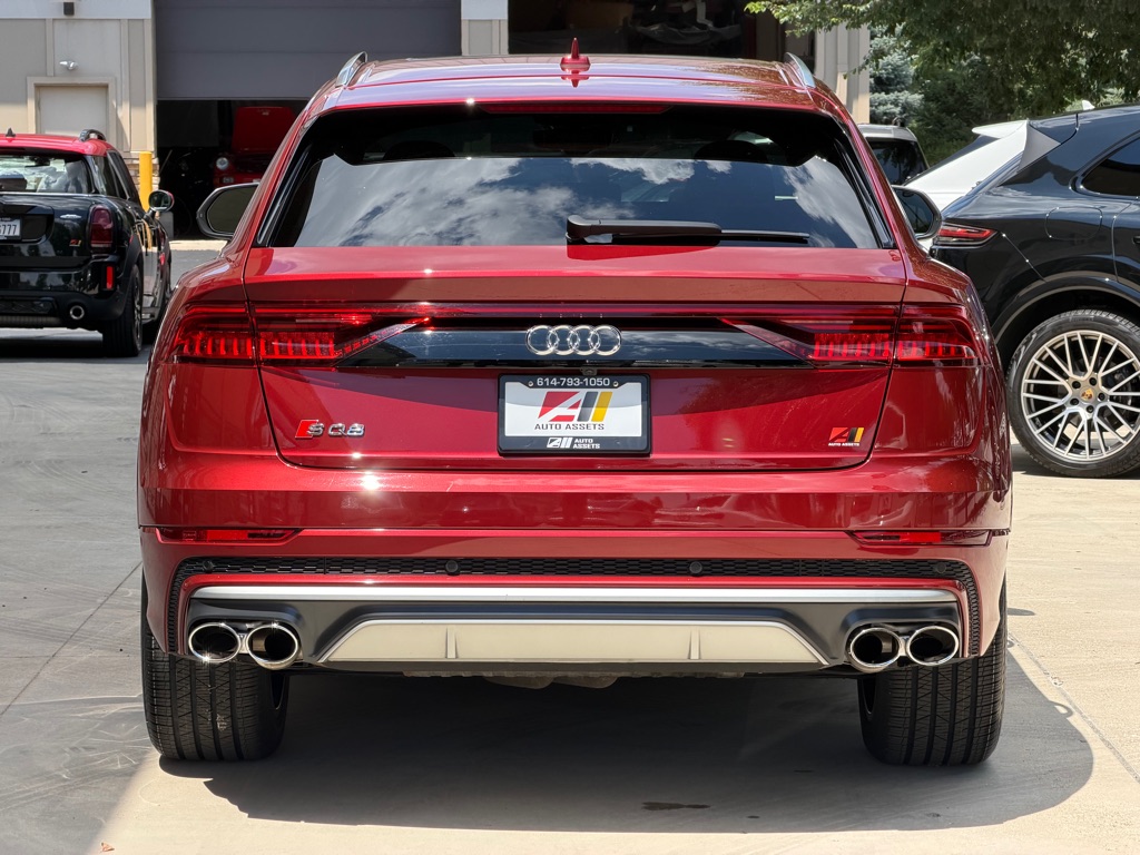 Photo 7 of this AUDI SQ8