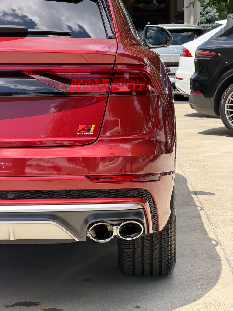 Photo 14 of this AUDI SQ8