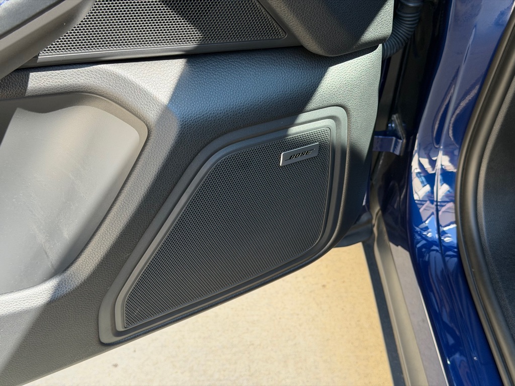 Photo 23 of this PORSCHE MACAN