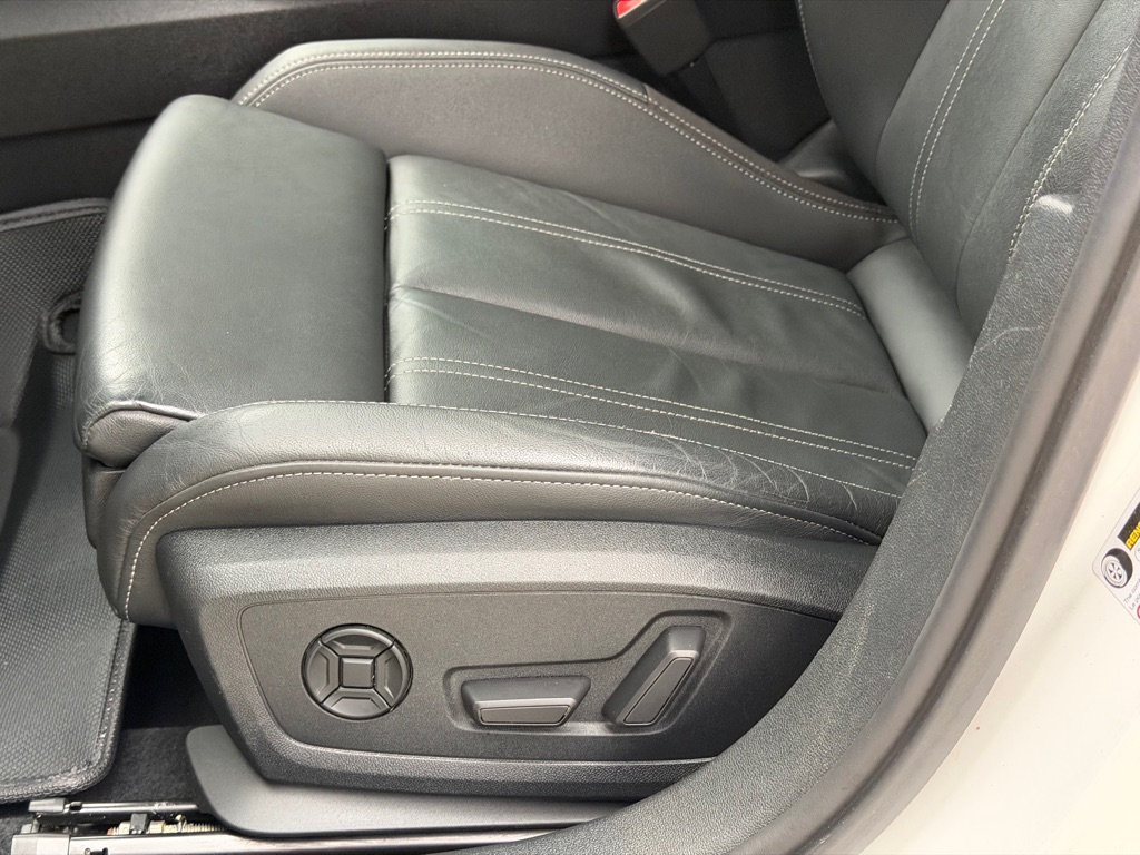 Photo 27 of this AUDI S3