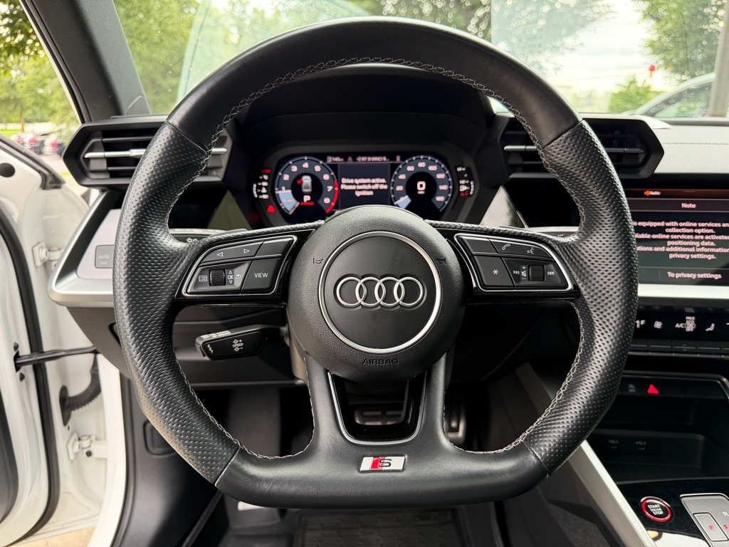 Photo 31 of this AUDI S3