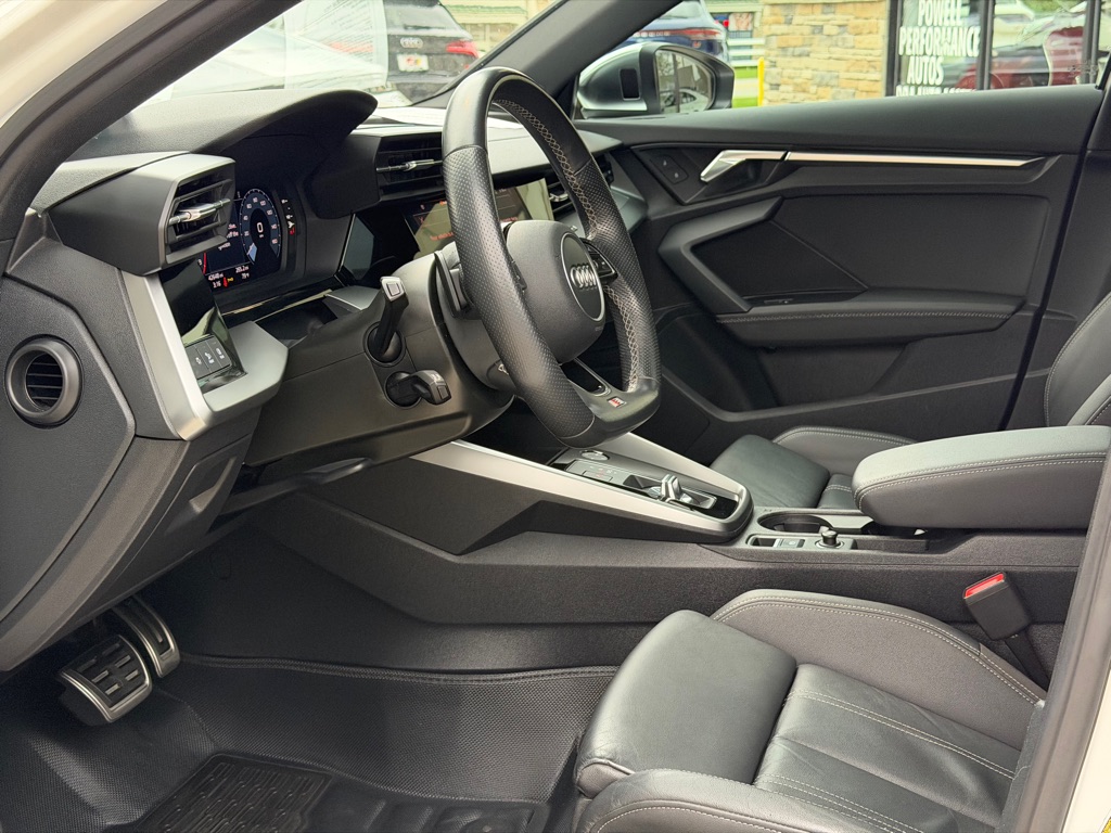 Photo 20 of this AUDI S3