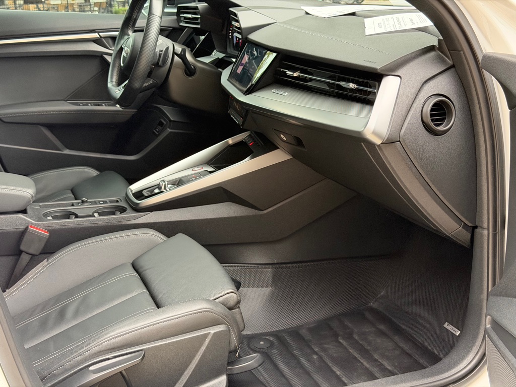 Photo 46 of this AUDI S3