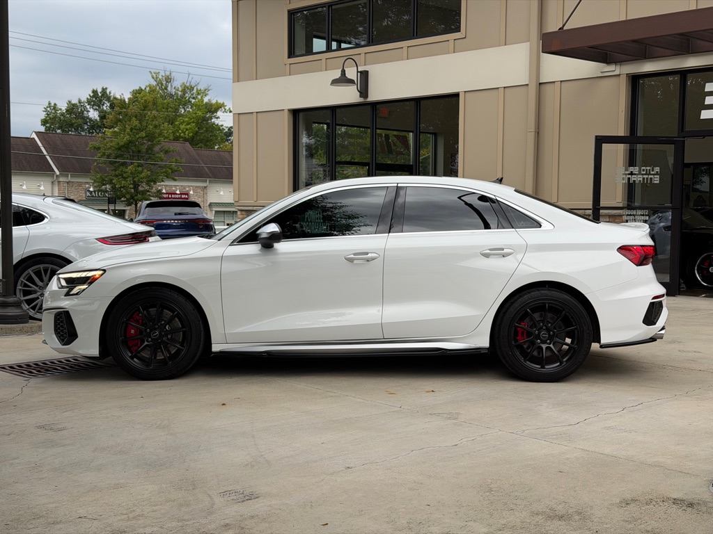 Photo 2 of this AUDI S3