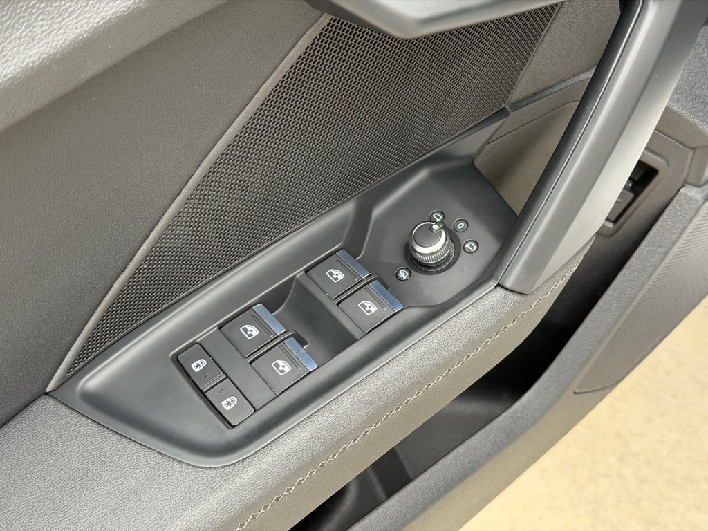 Photo 23 of this AUDI S3