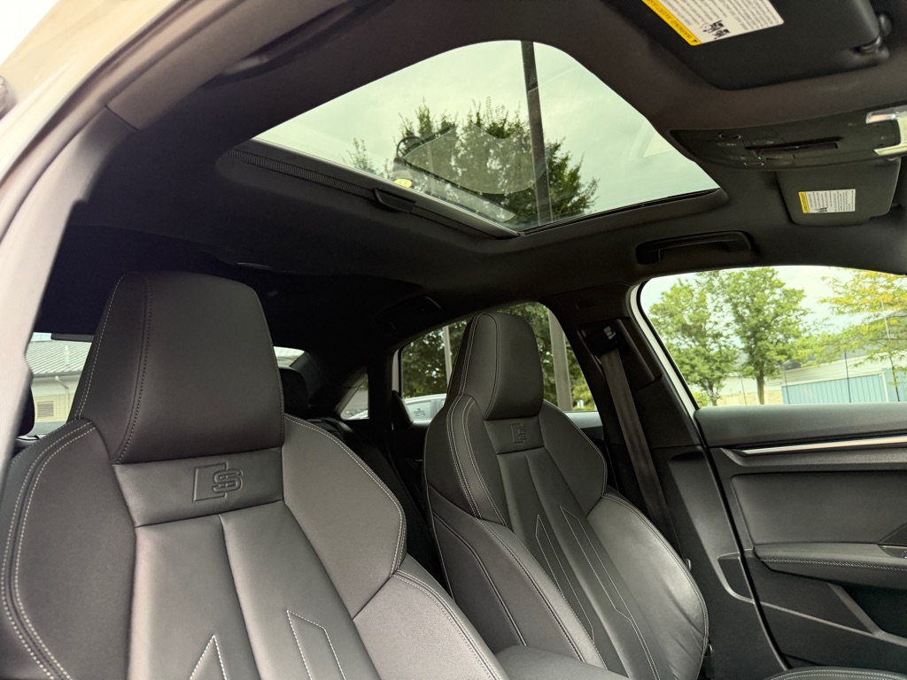 Photo 56 of this AUDI S3