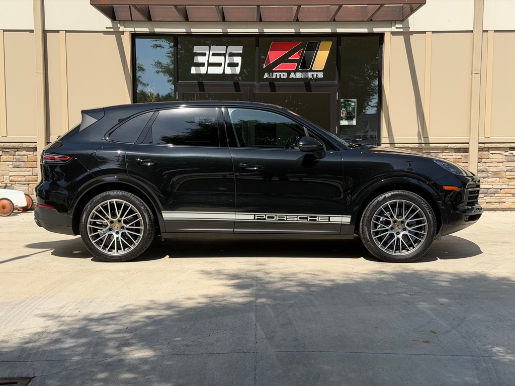 2023 PORSCHE CAYENNE