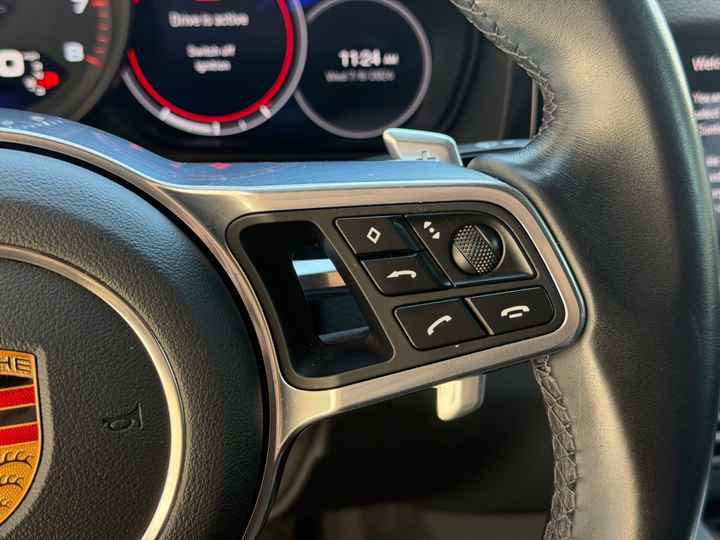 Photo 34 of this PORSCHE CAYENNE