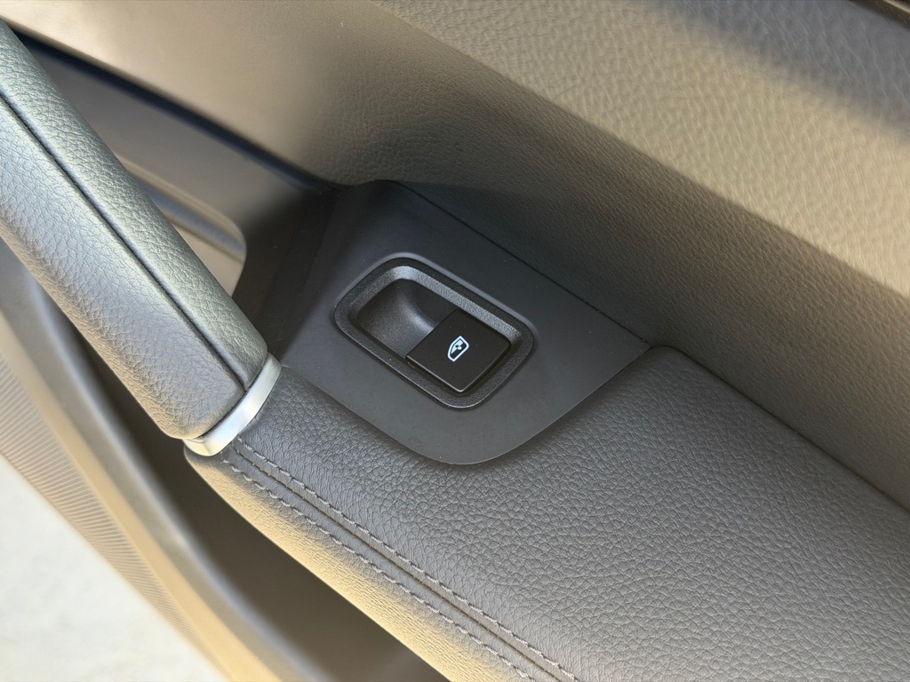 Photo 74 of this PORSCHE CAYENNE