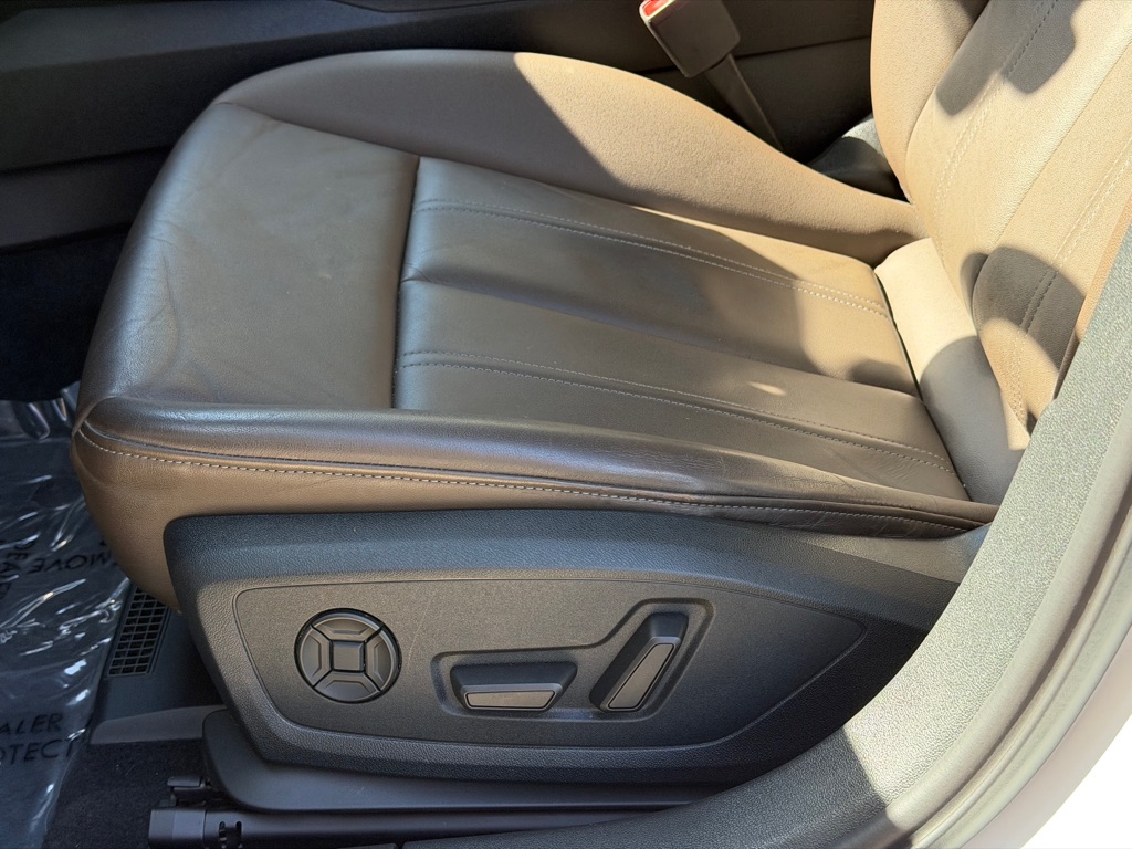 Photo 13 of this AUDI A3