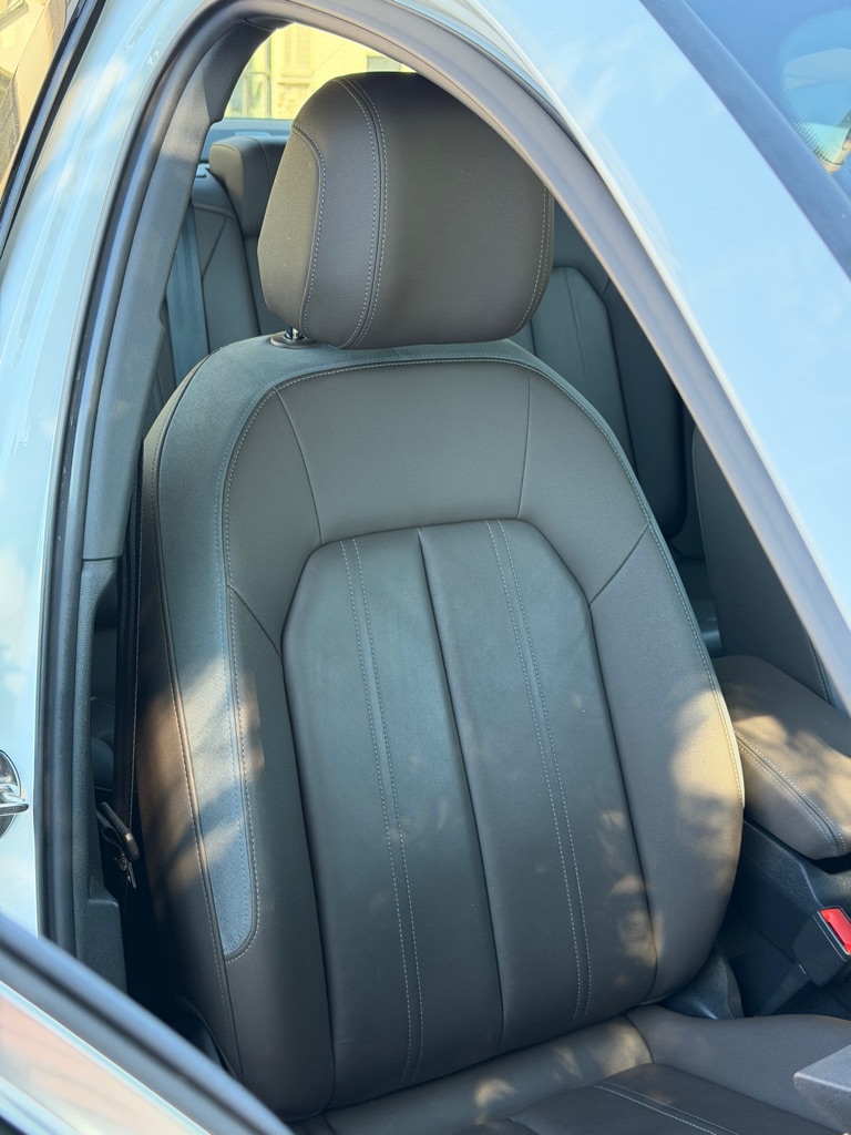 Photo 33 of this AUDI A3