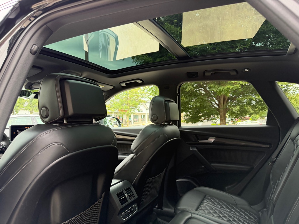Photo 97 of this AUDI SQ5