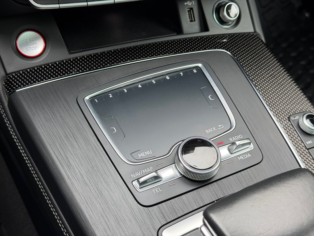 Photo 48 of this AUDI SQ5