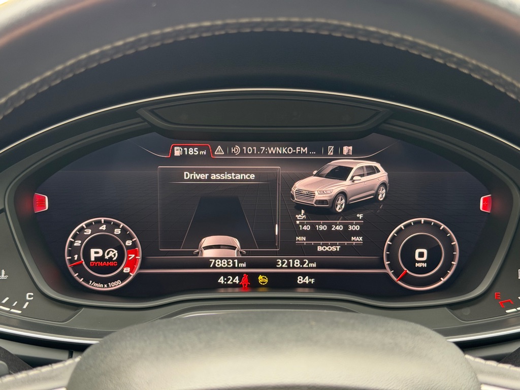 Photo 40 of this AUDI SQ5