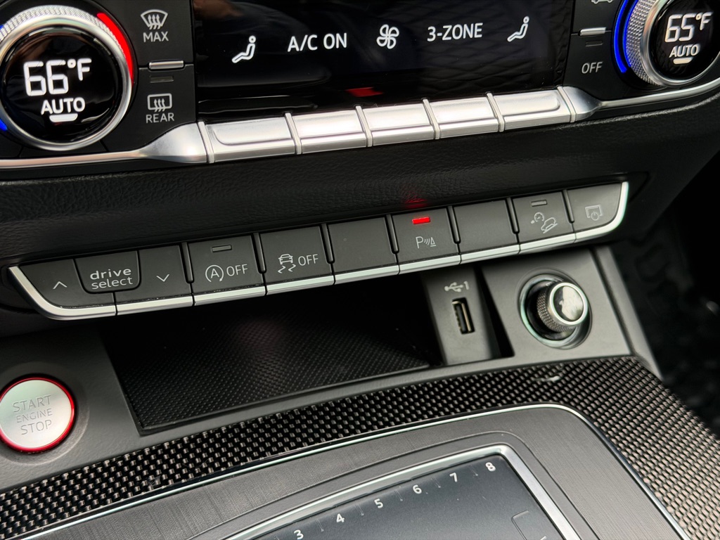 Photo 47 of this AUDI SQ5