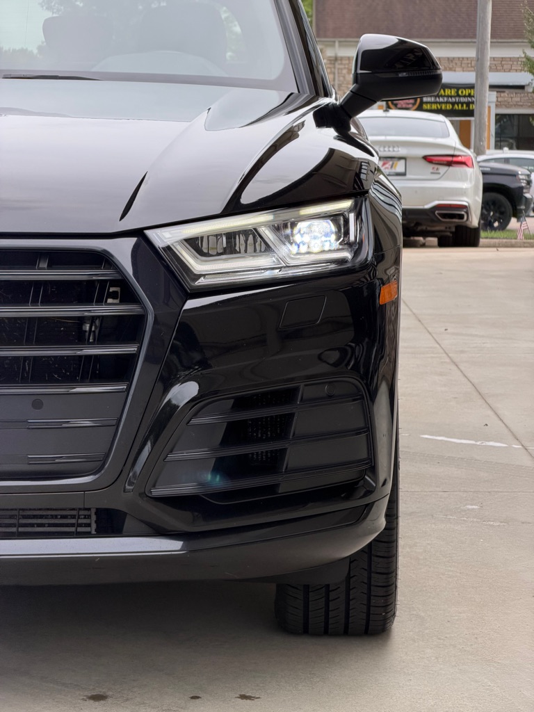Photo 12 of this AUDI SQ5