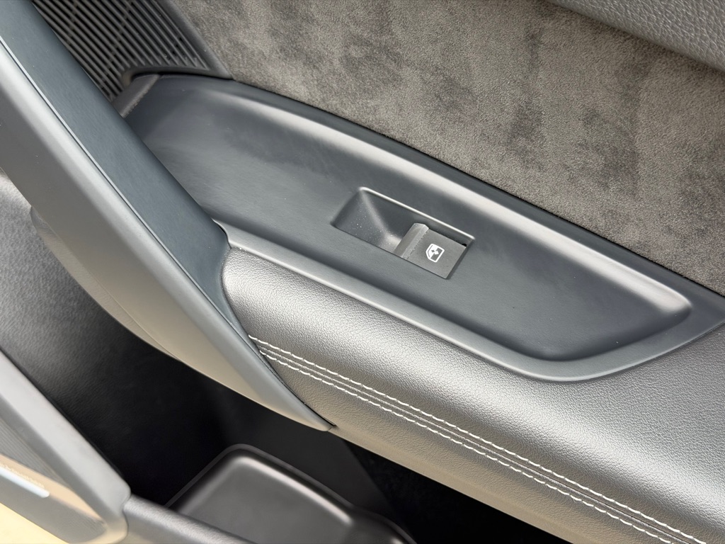 Photo 63 of this AUDI SQ5