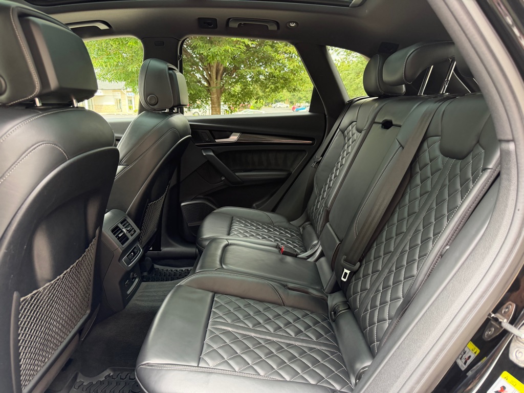 Photo 96 of this AUDI SQ5