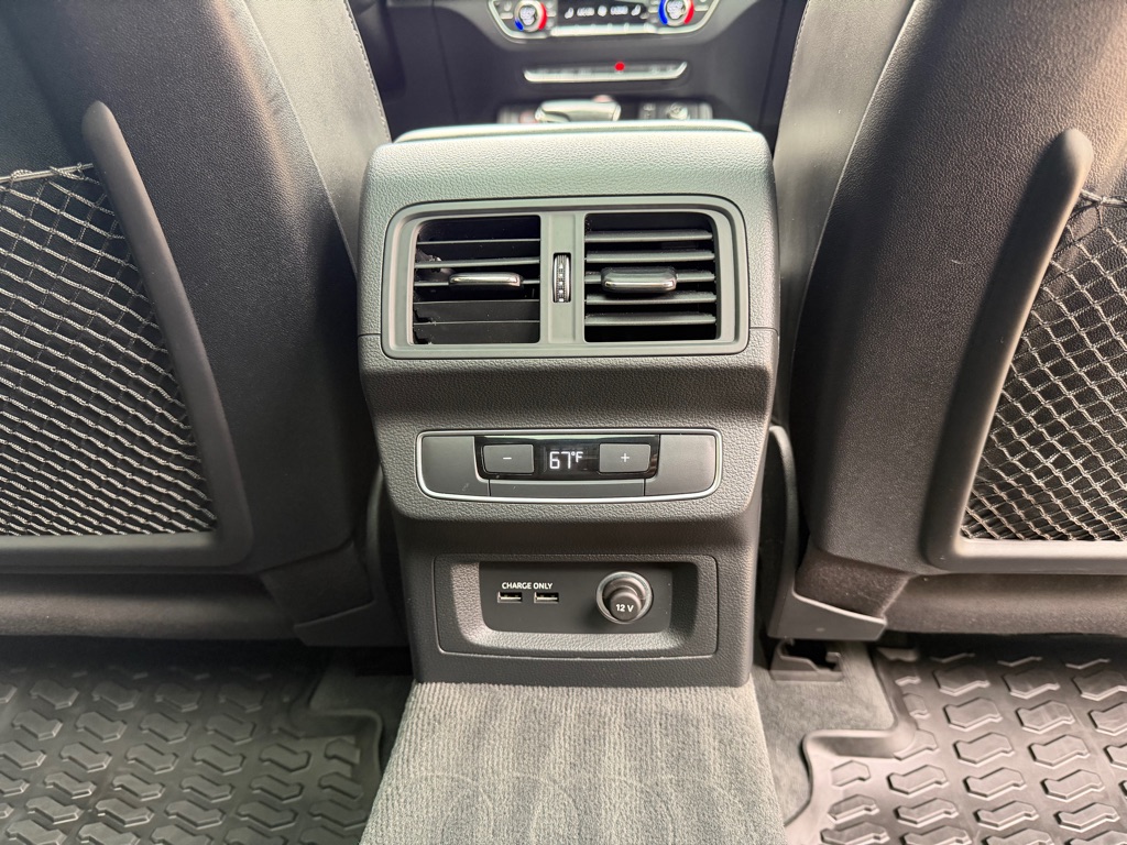 Photo 84 of this AUDI SQ5