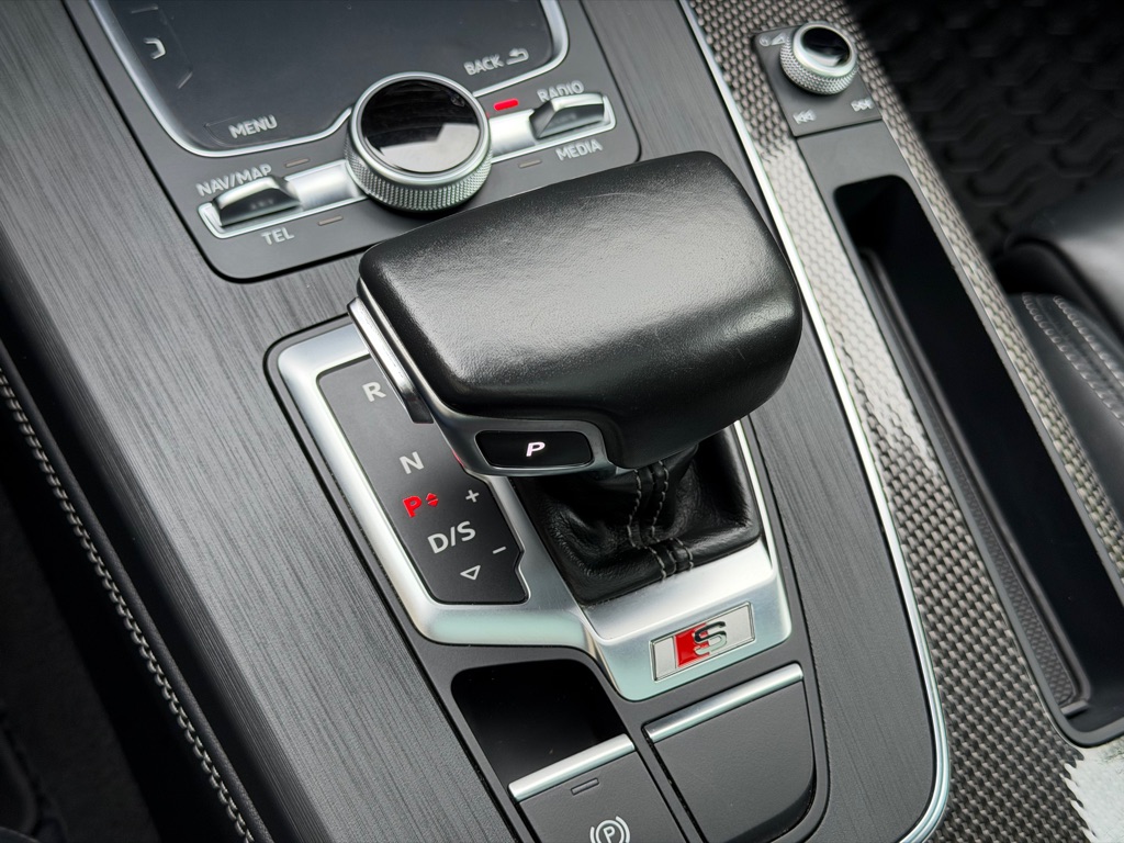 Photo 49 of this AUDI SQ5
