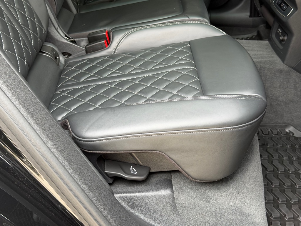 Photo 81 of this AUDI SQ5