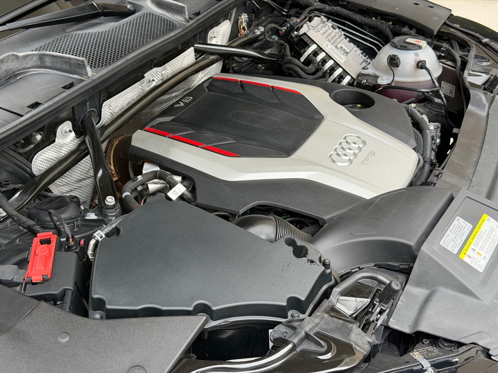 Photo 105 of this AUDI SQ5