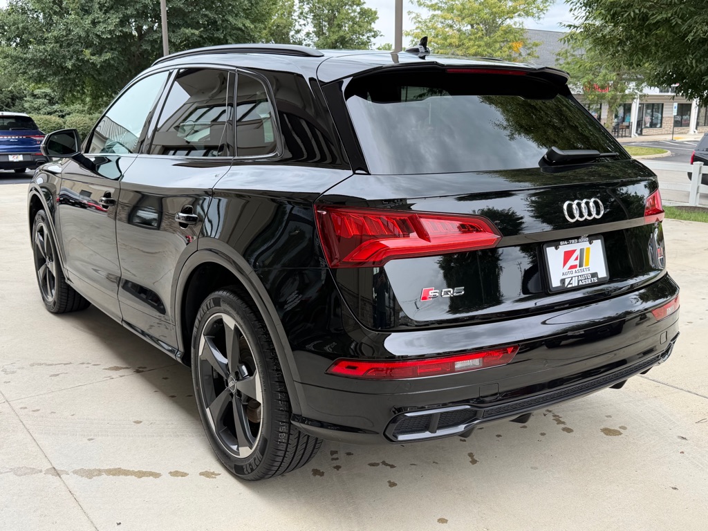 Photo 6 of this AUDI SQ5